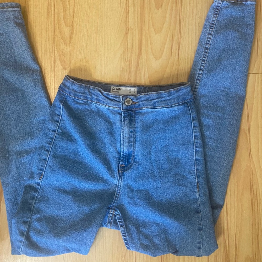 dark/light wash skinny jeans